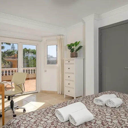 Villa Magic El Paraiso With Private Pool M3 Estepona
